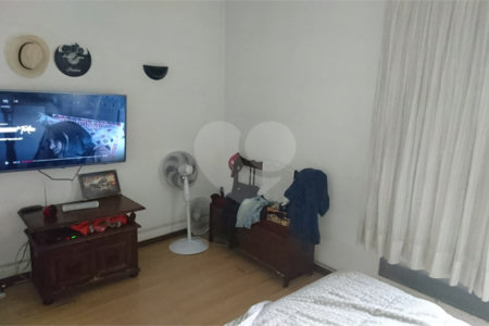 Sobrado à venda com 5 quartos, sendo 2 suítes, em Vila Albertina, São Paulo, SP