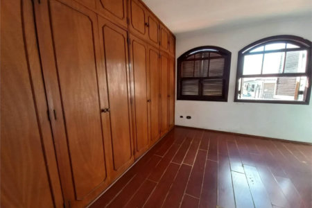 Casa à venda com 3 quartos, sendo 1 suíte, em Jardim das Vertentes, São Paulo, SP