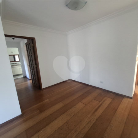 Apartamento à venda com 3 quartos, sendo 1 suíte, em Jardim Marajoara, São Paulo, SP