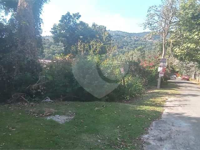 Terreno à venda no condomínio Alpes da Cantareira, Mairiporã - SP