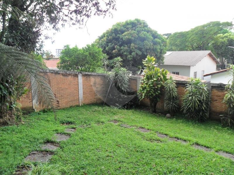 Sobrado à venda com 3 quartos, sendo 1 suíte,  em Vila São Francisco, São Paulo, SP