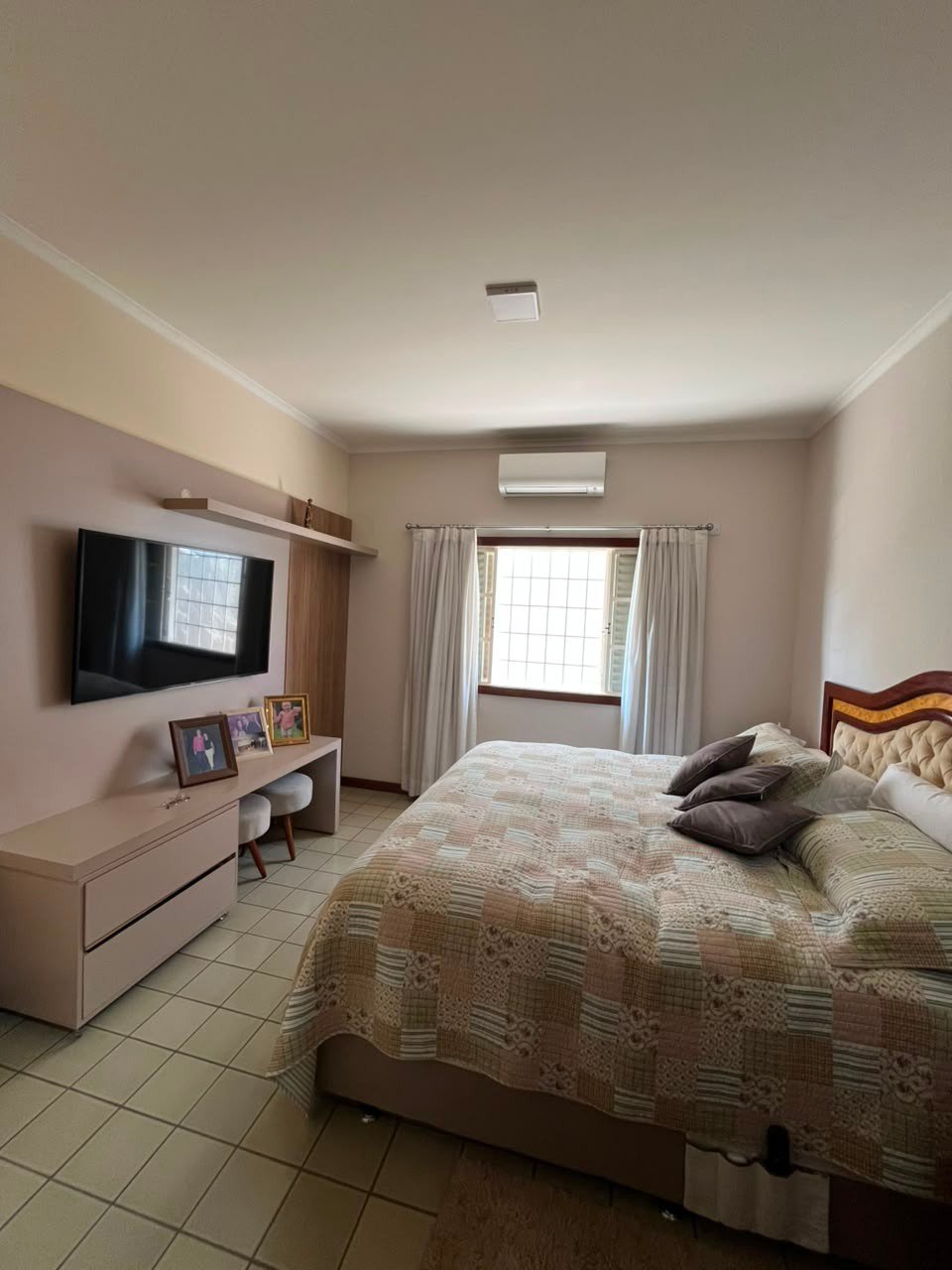 Casa à venda com 3 quartos, sendo 1 suíte,  em Santos Dumont, Três Lagoas, MS