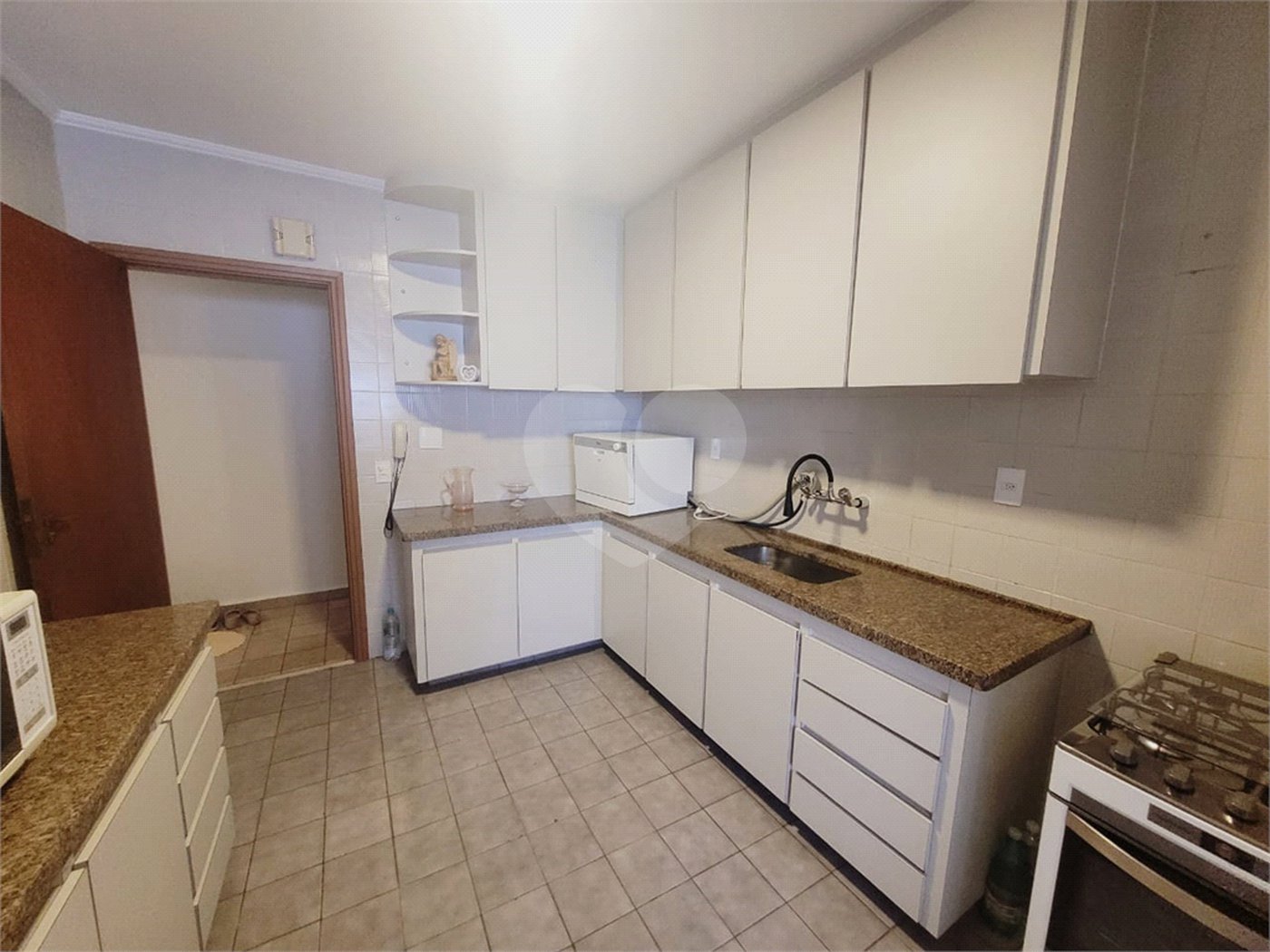 Apartamento à venda com 3 quartos, sendo 1 suíte,  no Centro, Indaiatuba, SP
