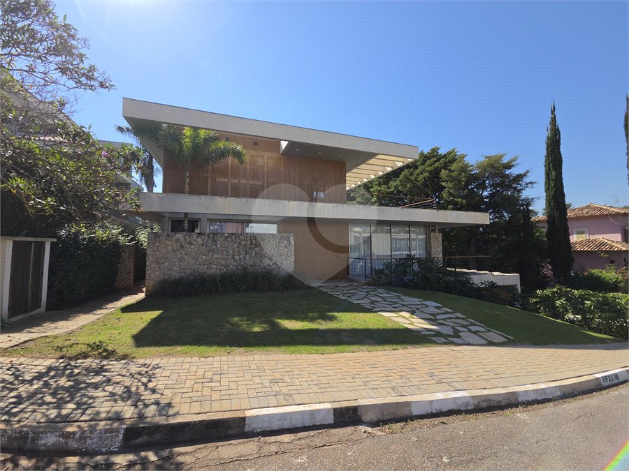 Casa à venda com 4 suítes no condomínio Fazenda Imperial, Sorocaba - SP