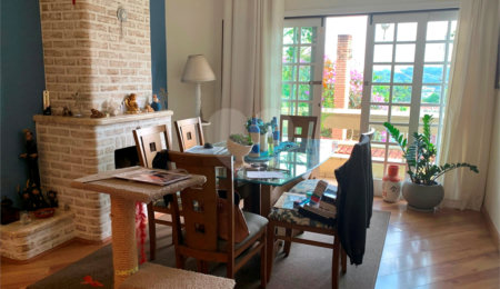Sobrado à venda com 3 quartos, sendo 1 suíte,  em Tremembé, São Paulo, SP