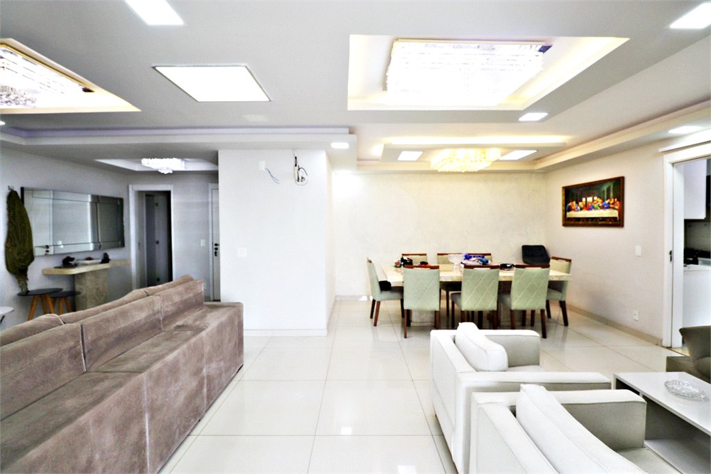 Apartamento à venda com 3 suítes em Santana, São Paulo, SP