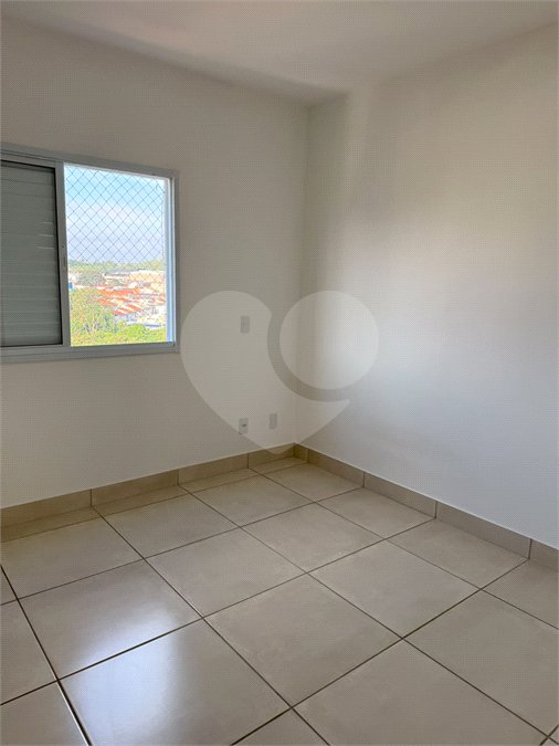 Apartamento para alugar com 3 quartos, sendo 1 suíte, em Vila Norma, Salto, SP