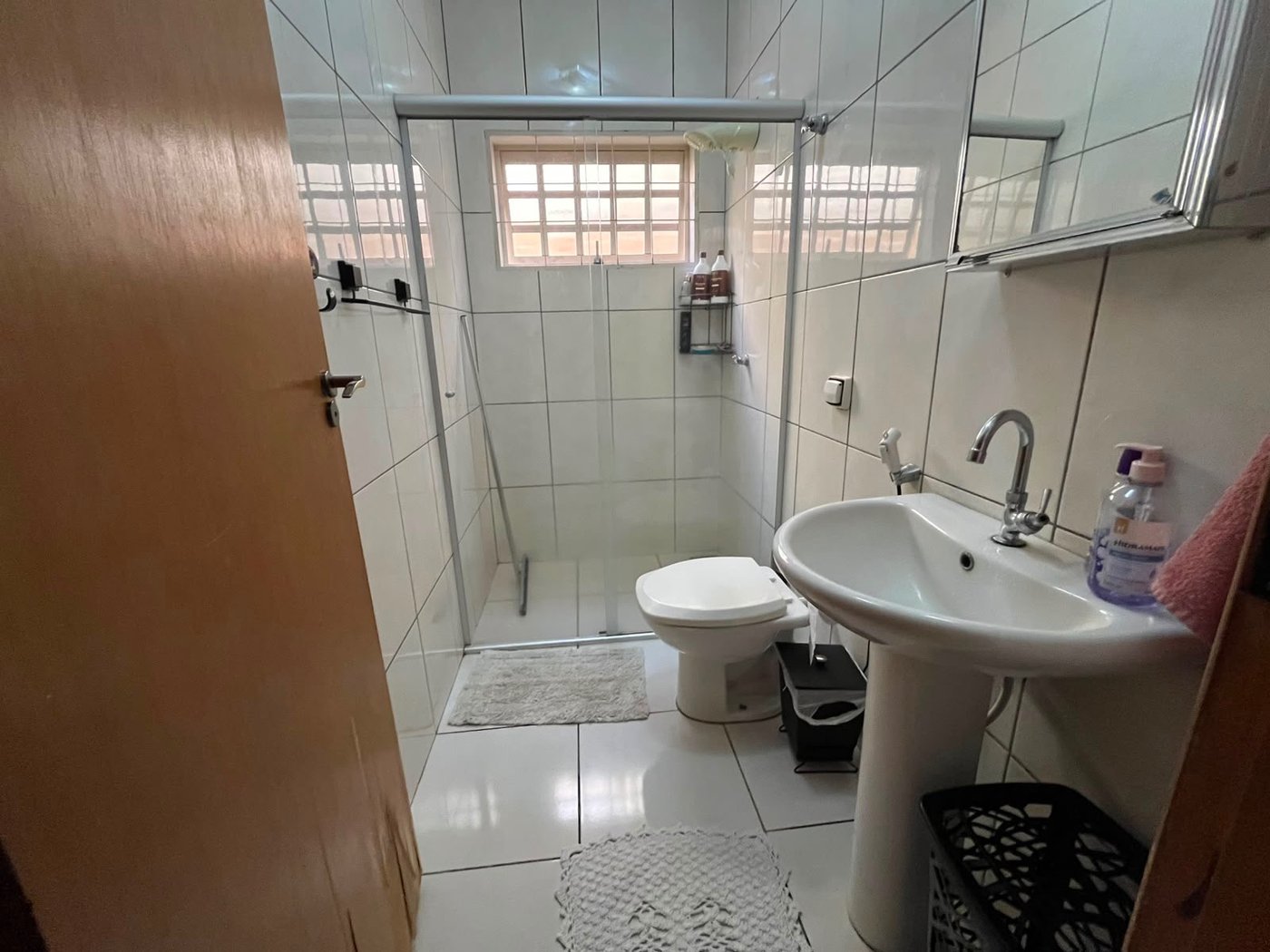 Casa à venda com 4 quartos, sendo 1 suíte,  em Vila Nova, Três Lagoas, MS