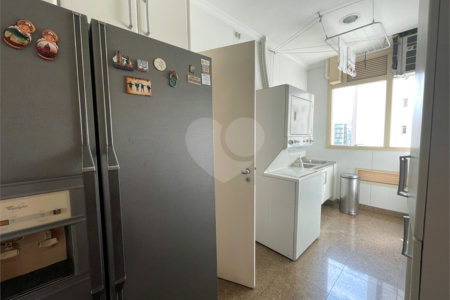 Apartamento à venda com 3 suítes em Campo Belo, São Paulo, SP