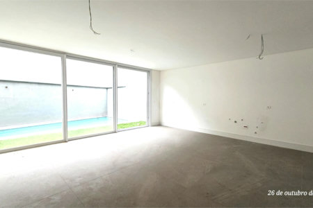 Casa à venda com 4 suítes no condomínio Vila Arese, São Paulo - SP