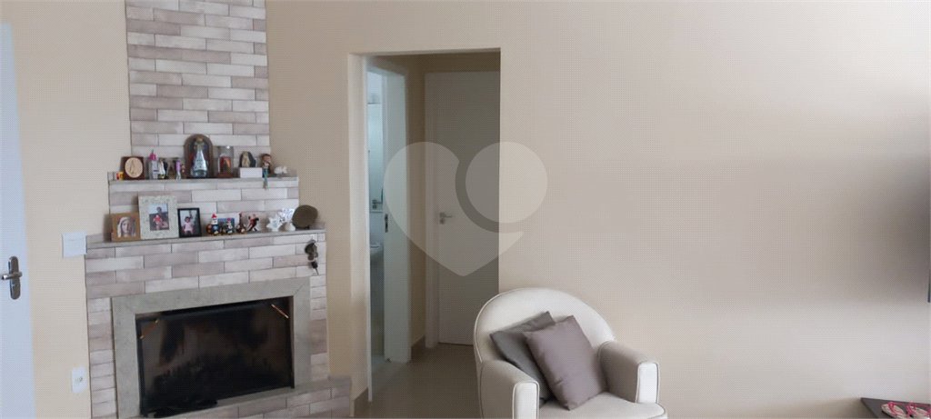 Casa à venda com 3 quartos, sendo 1 suíte, no condomínio Sausalito, Mairiporã - SP