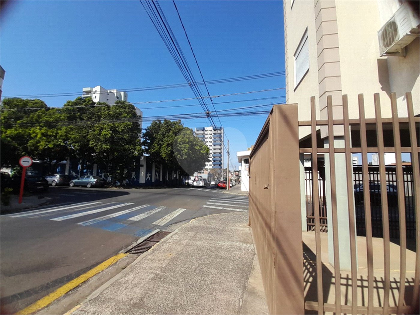Apartamento à Venda ou para Locação no Edifício Marchal Estilo - São Carlos