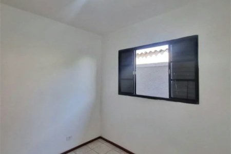 Casa à venda com 3 quartos, sendo 1 suíte, em Jardim Arpoador, São Paulo, SP