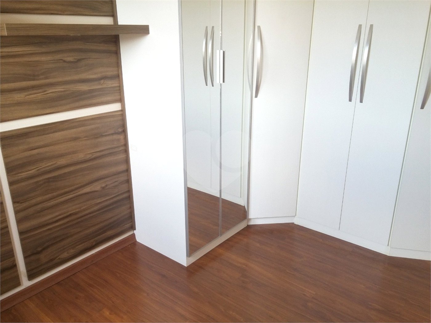 Apartamento no Condomínio Mont Vernon
