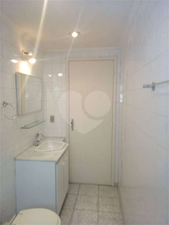 Casa à venda com 3 quartos, sendo 1 suíte, em Vila Mariana, São Paulo, SP
