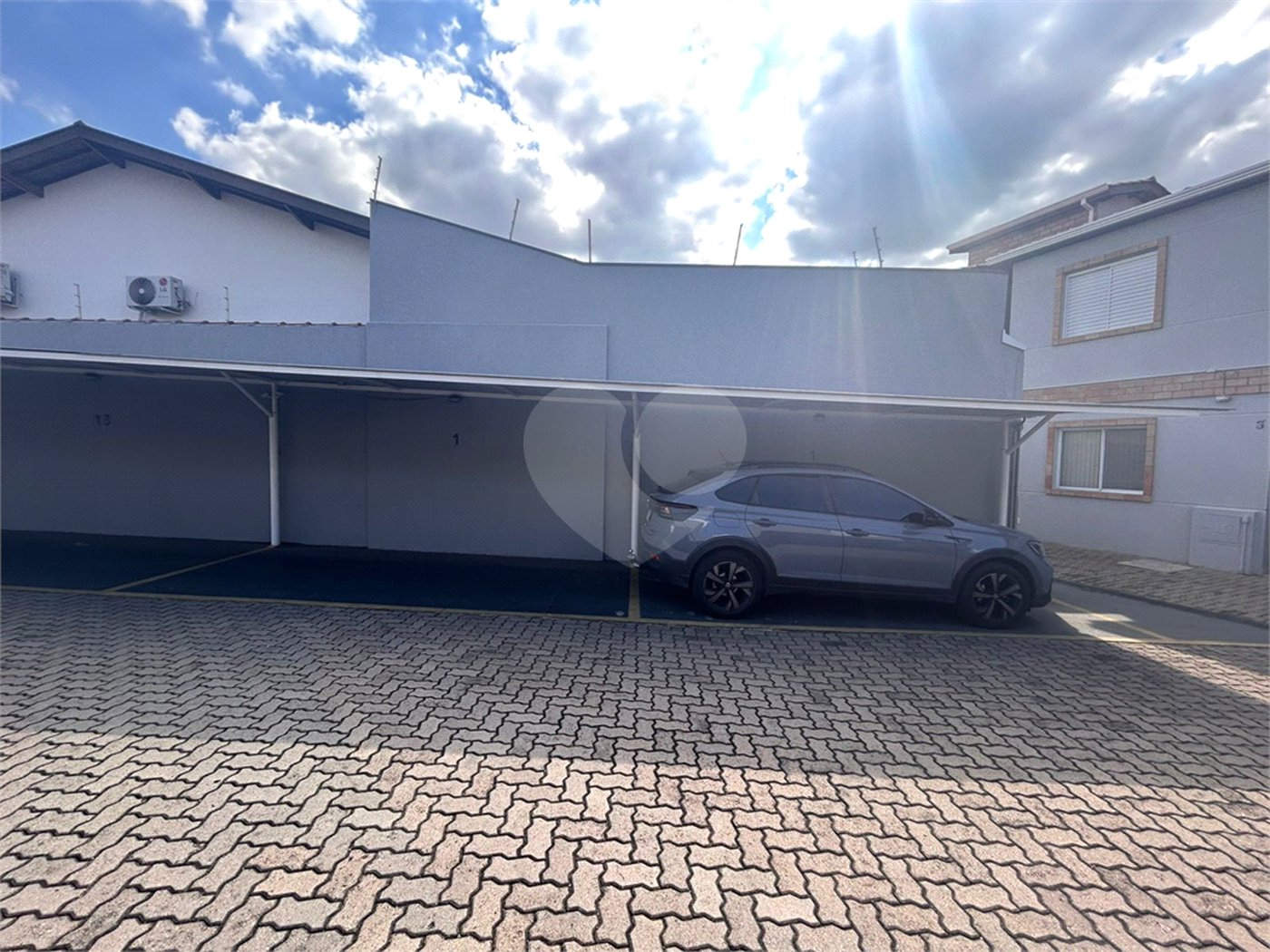 Casa à venda com 2 quartos, sendo 1 suíte, no condomínio Residencial Vila Real, Indaiatuba - SP