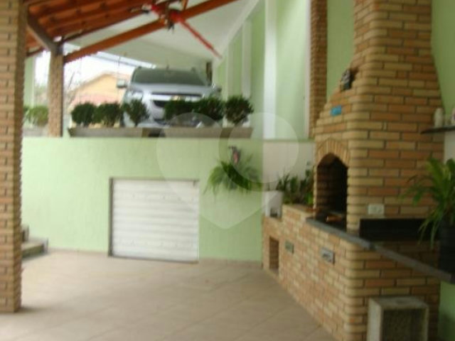 Sobrado à venda com 2 suítes em Tremembé, São Paulo, SP