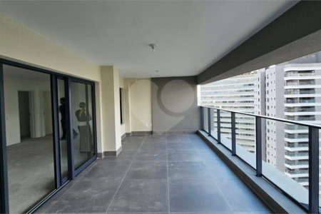 Apartamento à venda com 3 suítes em Água Branca, São Paulo, SP