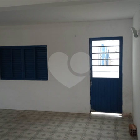 Casa à venda com 4 quartos, sendo 1 suíte, em Vila Arruda, Itapetininga, SP