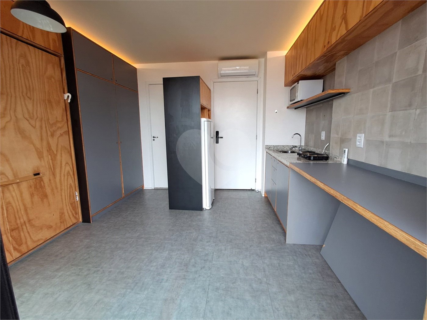 Studio de 25m² mobiliado e com varanda condomínio com lazer Vila Mariana