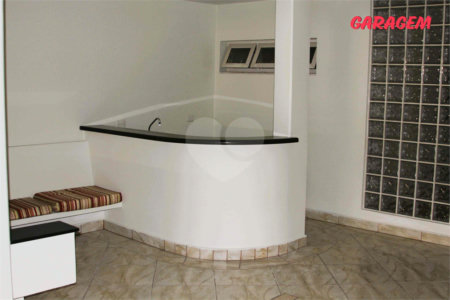 Casa/Sobrado Alto Padrão a venda na Saúde c/ 650m2 construídos -4 suites/12 vagas