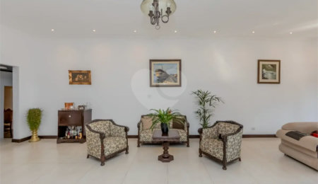 Casa à venda ou para alugar com 5 quartos, sendo 3 suítes, em Chácara Pavoeiro, Cotia, SP