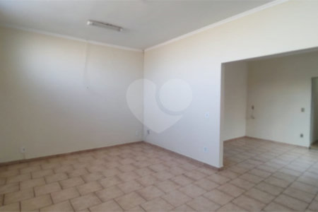 Casa à venda com 3 quartos, sendo 1 suíte, em Vila Monte Alegre, Ribeirão Preto, SP