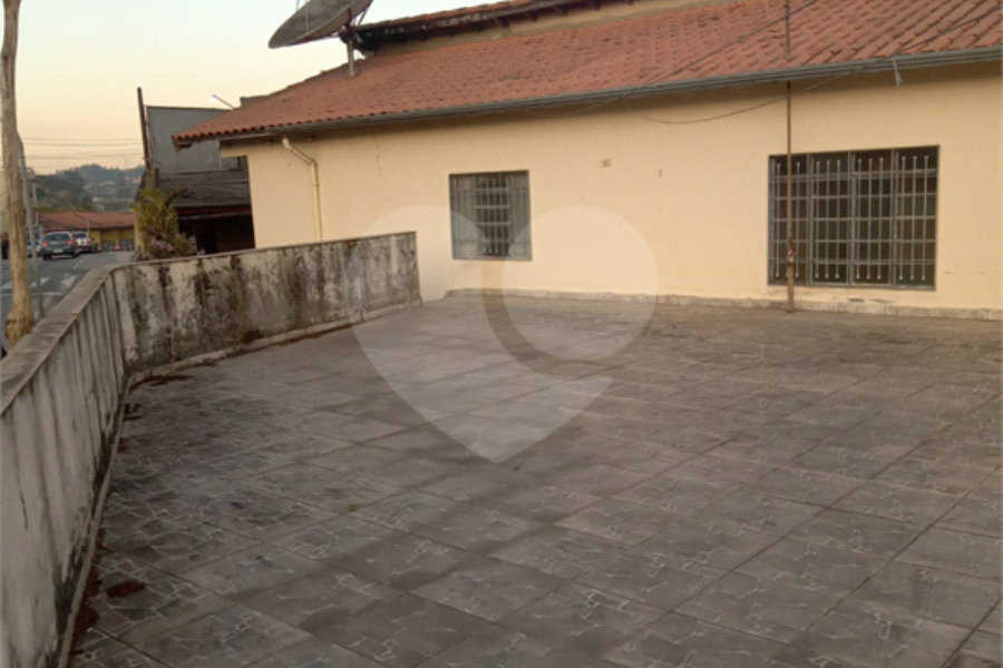 Casa à venda ou para alugar com 2 quartos no Centro, Mairiporã, SP