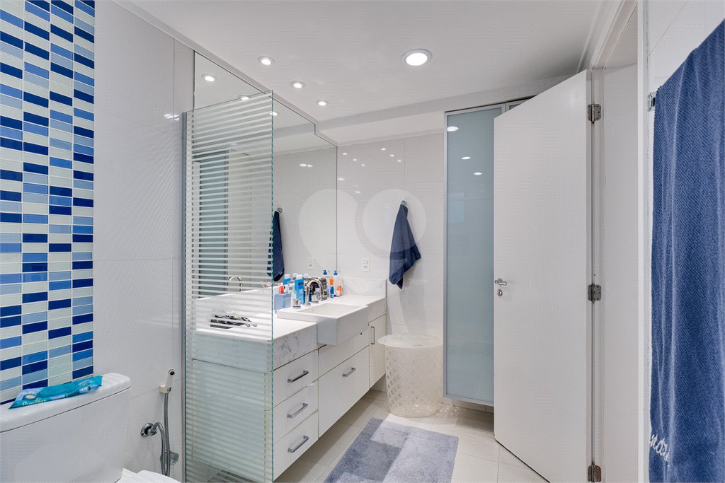 Apartamento à venda com 3 suítes em Granja Julieta, São Paulo, SP