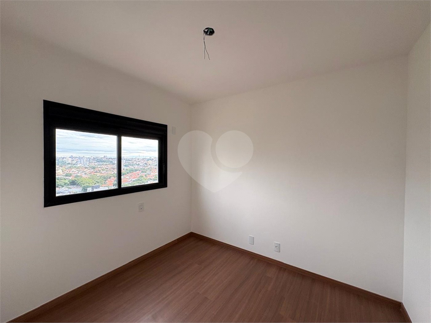 Apartamento à venda com 3 quartos, sendo 1 suíte,  em Jardim Faculdade, Sorocaba, SP