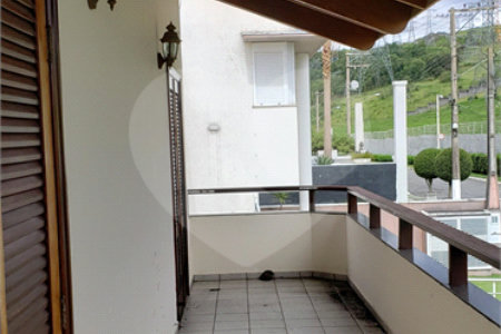Casa à venda com 4 suítes no condomínio Real Park, Mogi das Cruzes - SP