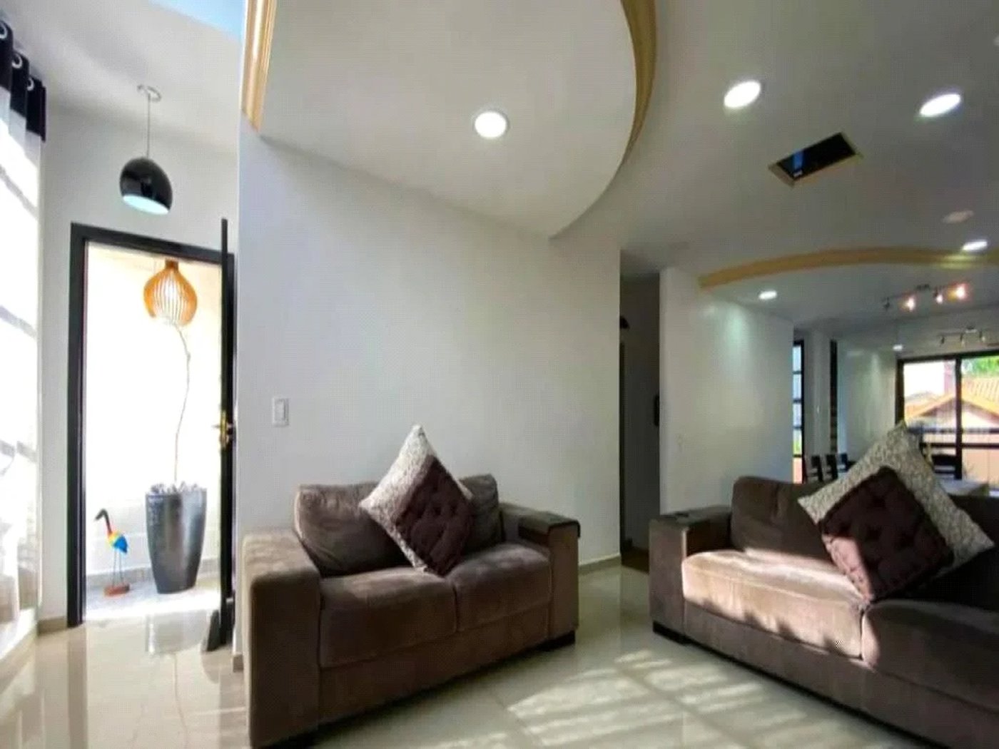 Casa à venda com 3 quartos, sendo 1 suíte, em Parque Monte Alegre, Taboão da Serra, SP