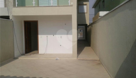 Sobrado à venda com 3 quartos, sendo 1 suíte,  em Jardim Santa Mônica, São Paulo, SP