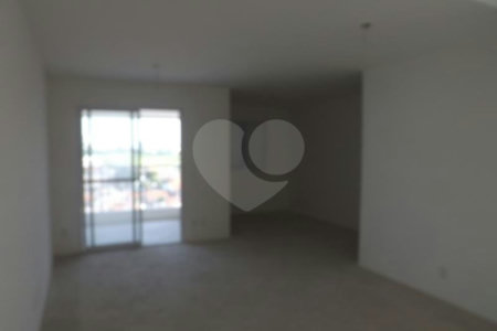 Apartamento à venda com 3 quartos, sendo 1 suíte, em Cidade São Francisco, São Paulo, SP