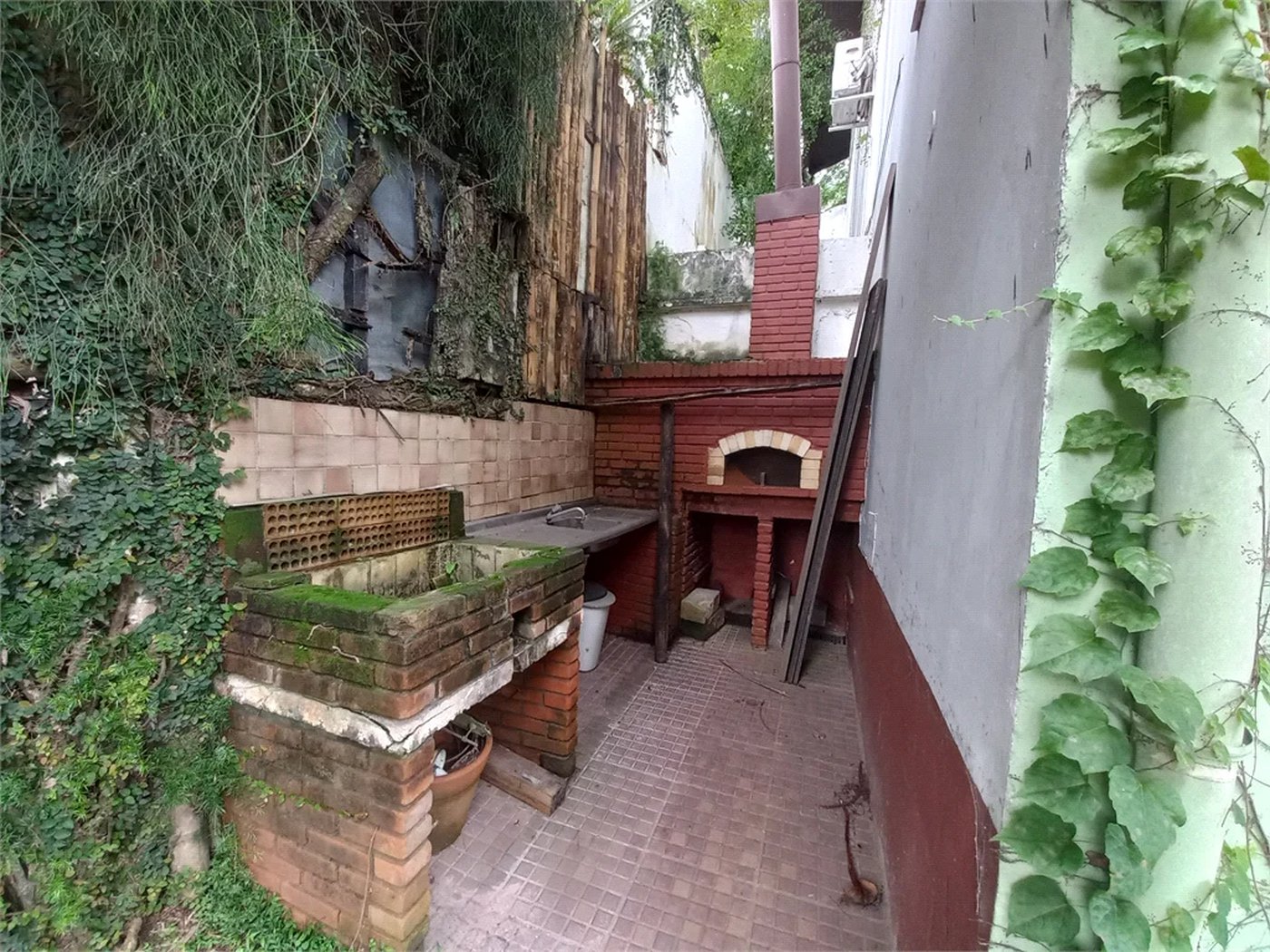 Sobrado à venda com 4 quartos, sendo 2 suítes,  em Fazenda Morumbi, São Paulo, SP