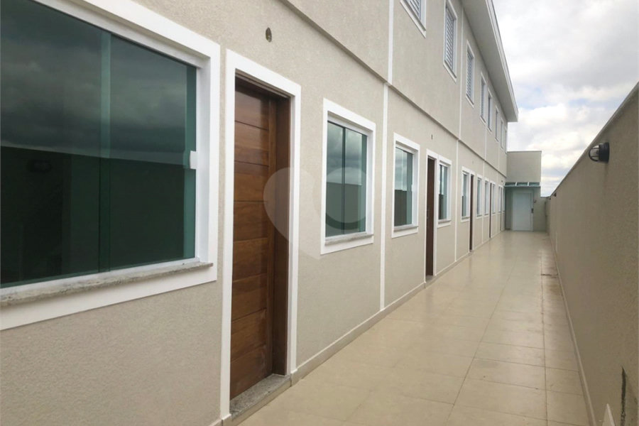 Casa à venda com 3 quartos, sendo 1 suíte, no condomínio Cond Batinga, São Paulo - SP