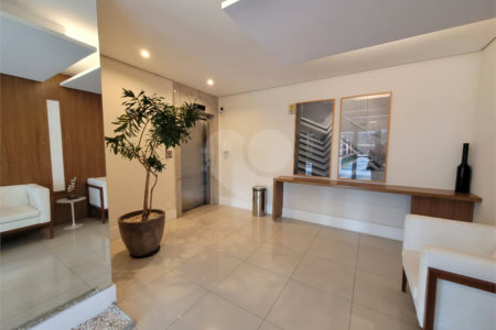 Apartamento para alugar com 2 quartos, sendo 1 suíte, em Vila Anastácio, São Paulo, SP