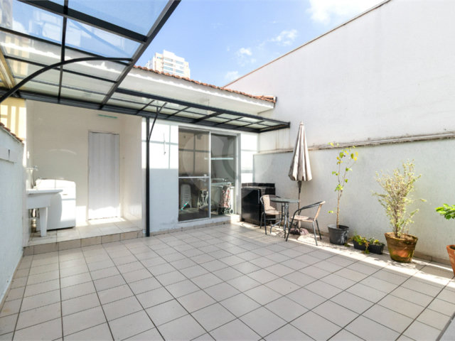 Casa à venda com 3 quartos, sendo 1 suíte,  em Brooklin, São Paulo, SP