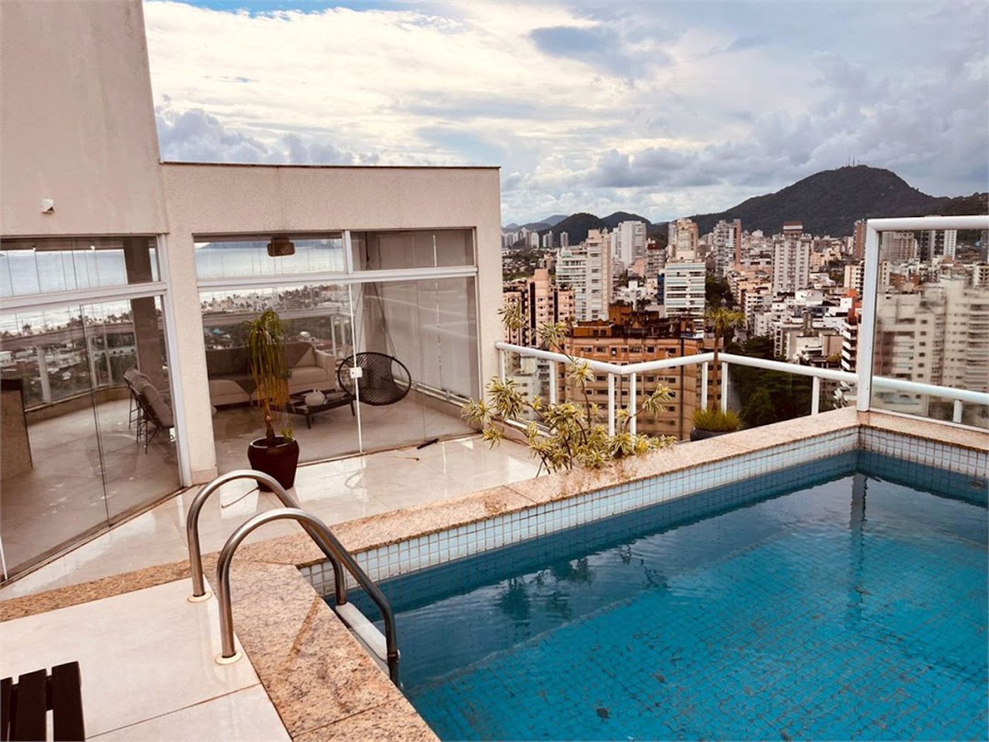 Apartamento com 3 dormitórios à venda, 285 m² por R$ 3.490.000,00 - Jardim Virginia - Guarujá/SP