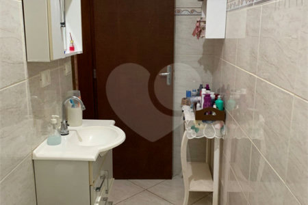Casa à venda com 2 quartos, sendo 1 suíte, em Vila Progresso, Salto, SP