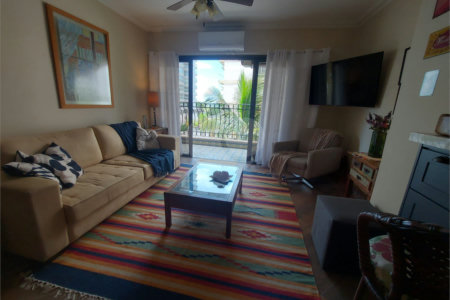 Apartamento à venda com 3 quartos, sendo 1 suíte,  em Enseada, Guarujá, SP
