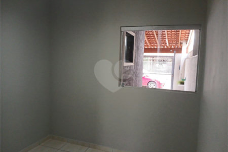 Casa de Vila à venda com 3 quartos, sendo 1 suíte, em Jardim Wanel Ville V, Sorocaba, SP