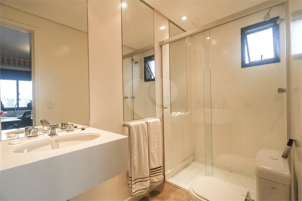 Apartamento à venda com 3 suítes em Cidade Monções, São Paulo, SP