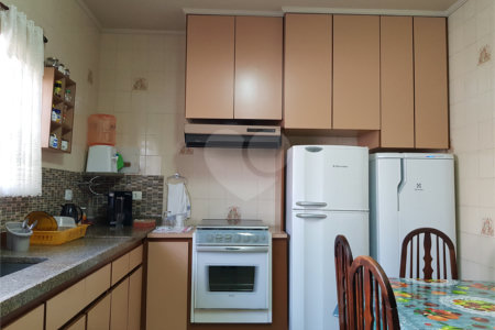 Casa à venda com 3 quartos, sendo 1 suíte, no condomínio City Campo Grande, São Paulo - SP