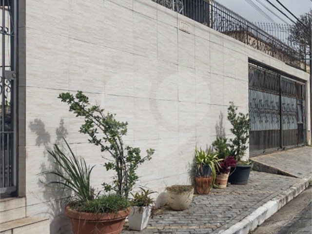 Sobrado à venda com 3 quartos, sendo 1 suíte,  em Vila Nova Mazzei, São Paulo, SP