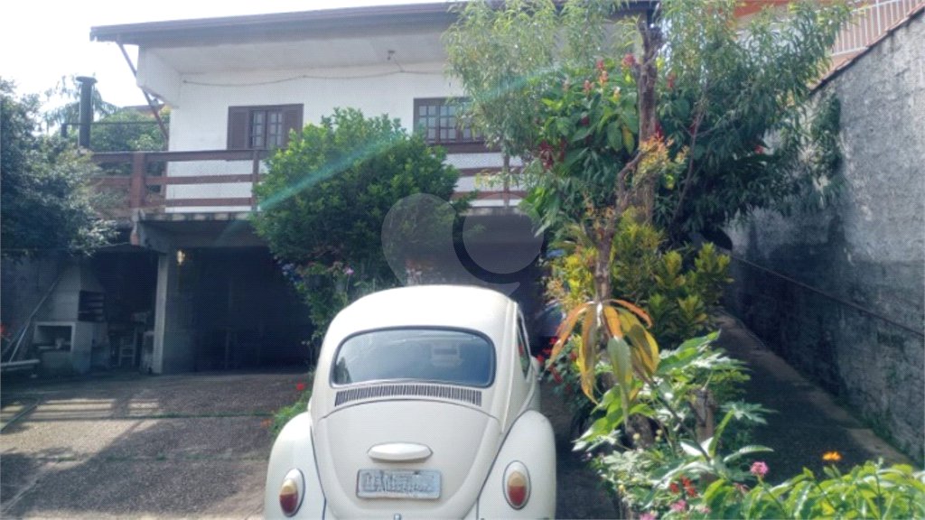Casa à venda com 3 quartos em Colina dos Pinheiros, Valinhos, SP