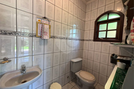 Casa Térrea à venda com 4 quartos, sendo 2 suítes, em Alpes D'Ouro, Bom Jesus dos Perdões, SP