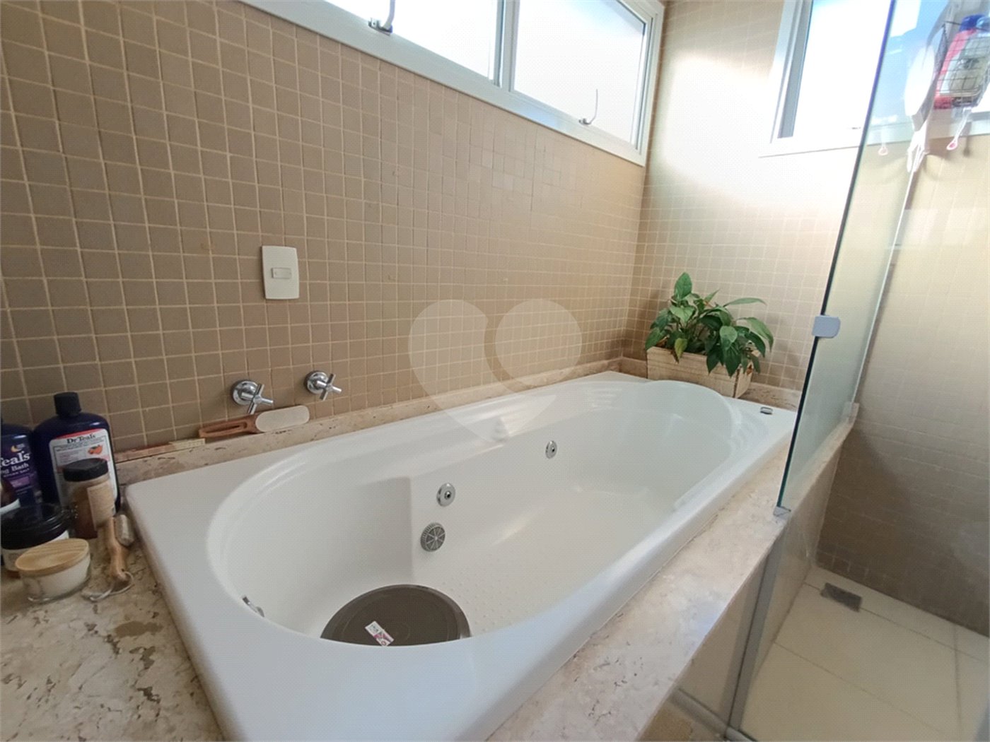 Casa à venda com 4 quartos, sendo 1 suíte, no condomínio Jardim Reserva Bom Viver de Indaiatuba, Indaiatuba - SP