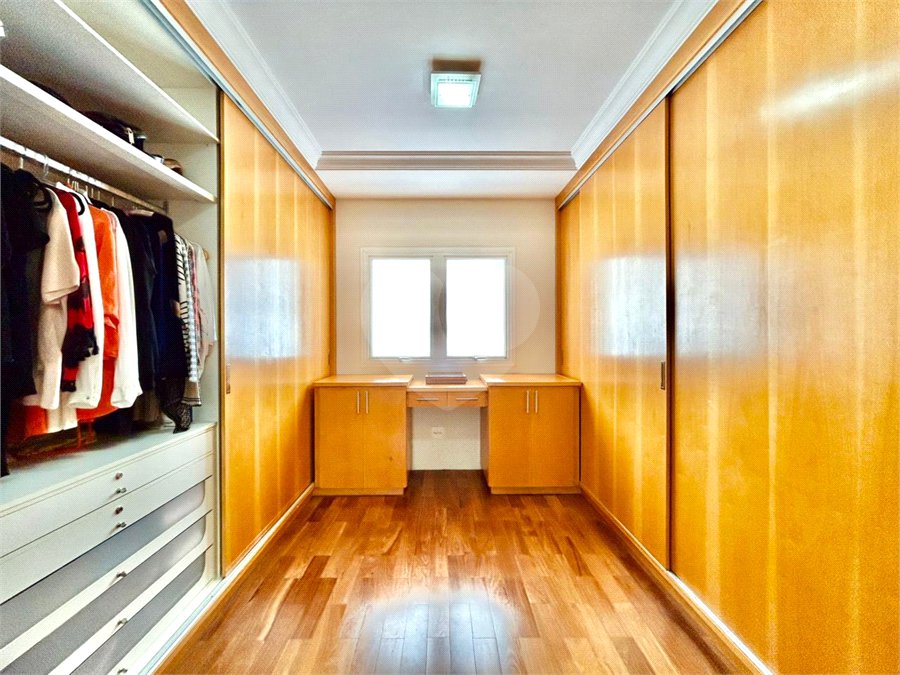 Casa à venda com 4 suítes no condomínio Quinta das Laranjeiras, Jundiaí - SP
