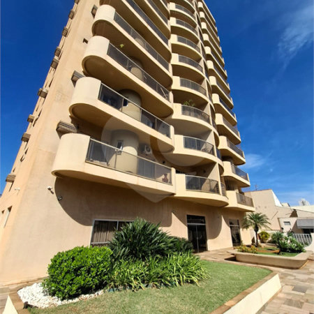 Apartamento à venda com 3 quartos, sendo 1 suíte, no Centro, Araraquara, SP